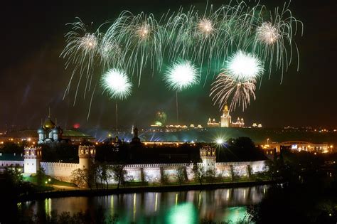 Fireworks in Moscow on Victory Day · Russia Travel Blog