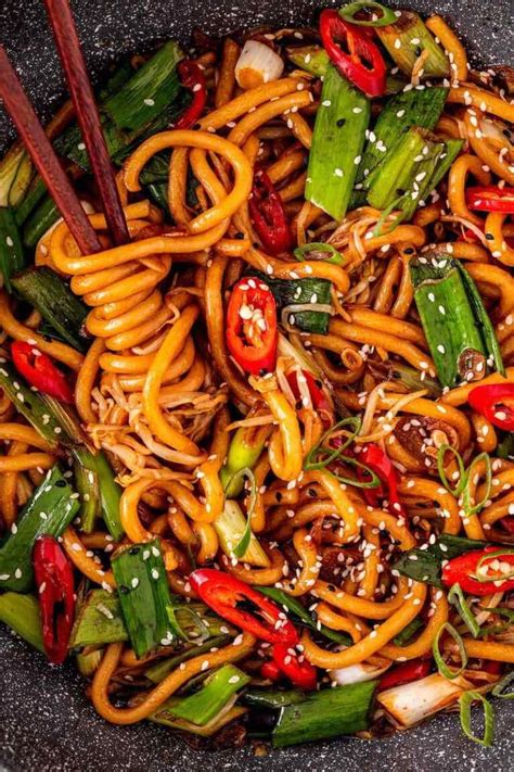 Spicy Asian Noodles In 10 Minutes | Restaurant Style Recipe