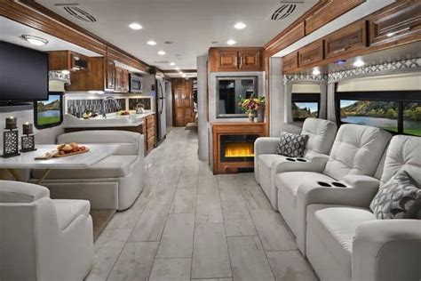 The Best Class A Motorhome for Full-Time Living: 5 Top Picks