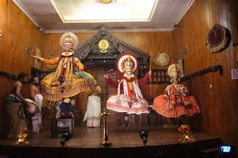 Kerala Kathakali Centre, Kochi| Kerala Kathakali Centre Photos and Timings