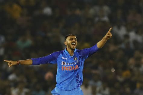 Axar Patel produced crucial blows for India | ESPNcricinfo.com