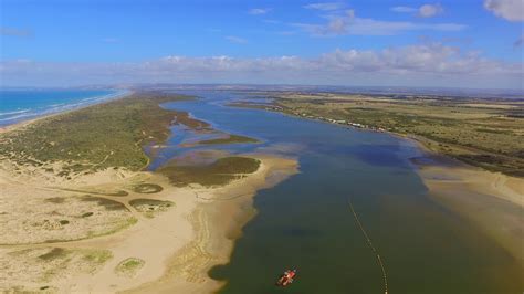 The Murray River Mouth - YouTube