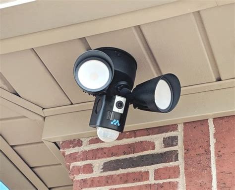 Momentum Aria LED Floodlight with WiFi Camera review - The Gadgeteer ...