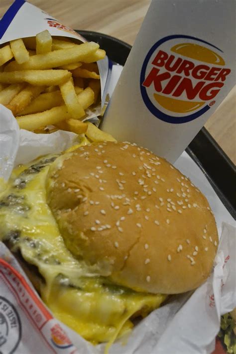 FOOD FINDS: Burger King's 4-Cheese Whopper