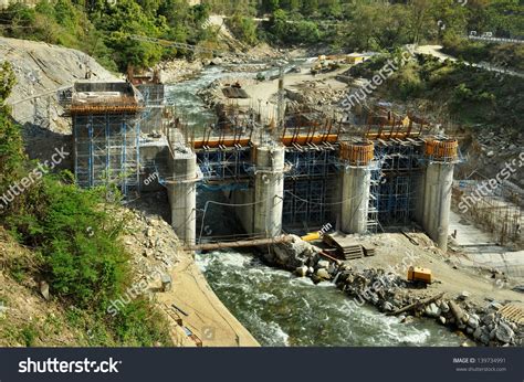 448 Engineers India Constructing Dams Images, Stock Photos & Vectors ...