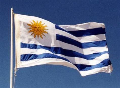 ¿Cómo es la bandera de Uruguay y cuál es su historia? | Viaje a América : Viaje a América