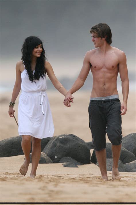 Picture of Zac Efron in General Pictures - TI4U_u1267378070.jpg | Teen Idols 4 You