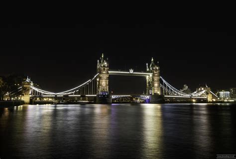 Tower Bridge by Night - FocusBug