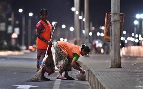 COVID-19: With No Protective Gear, TN Sanitary Workers Exposed to Hazards | NewsClick