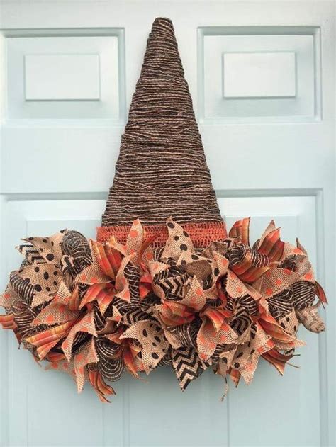 32 Lovely Outdoor Fall Decor Ideas | Diy fall wreath, Easy fall wreaths