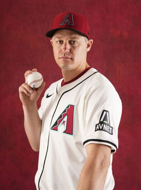 Paul Sewald aims to enhance pitching arsenal with changeup for upcoming ...