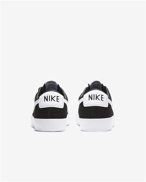 Nike SB Zoom Blazer Low Pro GT Skate Shoes. Nike PH