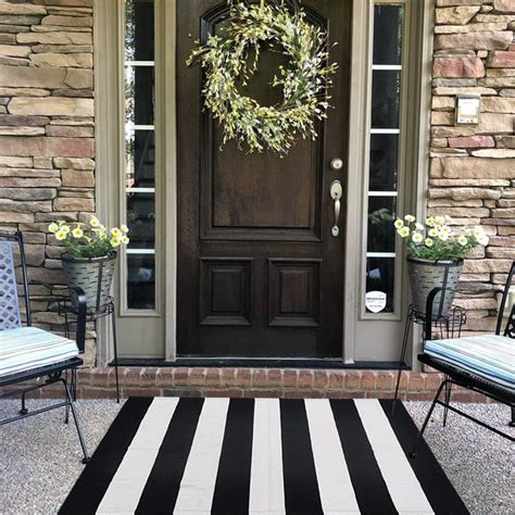 Amazon.com: Black and White Striped Outdoor Rug 30x 46 inches Front ...