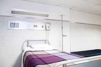 Location lits médicalisés à La Réunion, hospitalisation domicile
