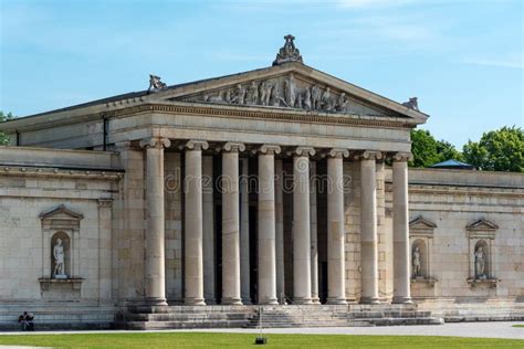 Glyptothek - The Museum With Collection Of Greek And Roman Sculptures ...