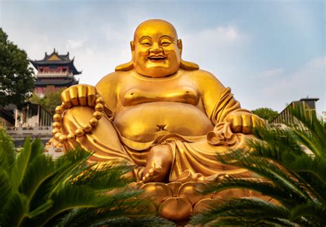 Laughing Buddha Statues And Their Meanings