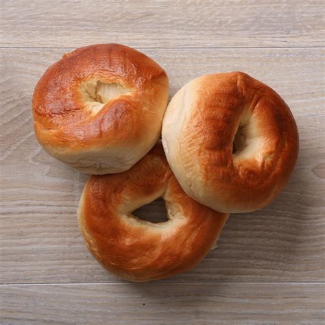 Bagel Plain 4oz | Capistrano's Bakery