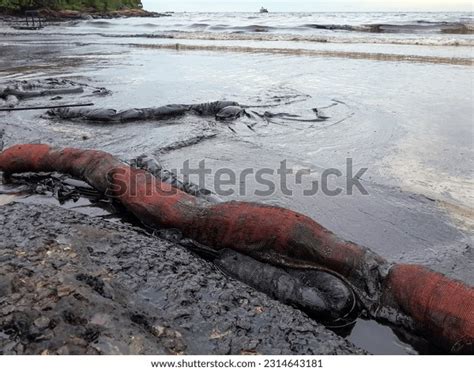 2,715 Oil Leakages Images, Stock Photos & Vectors | Shutterstock