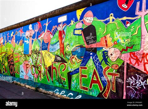 East Side Gallery, Berlin Wall Stock Photo - Alamy