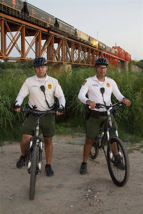 How the US Border Patrol is Using Mountain Bikes to Secure the Border - Singletracks Mountain ...