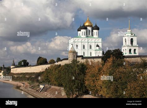 Pskov Kremlin Stock Photo - Alamy