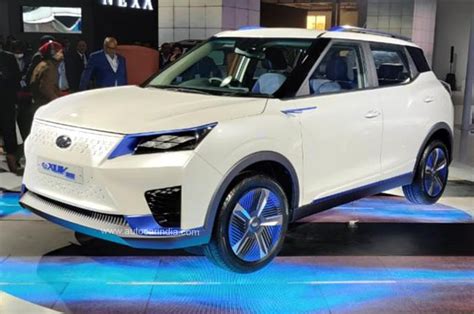 Mahindra XUV300 electric SUV launch in January 2023; will be 4.2m long | Autocar India