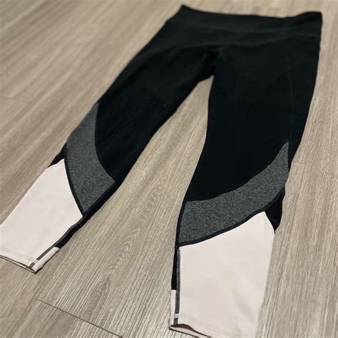 Athleta Gym Leggings - Depop