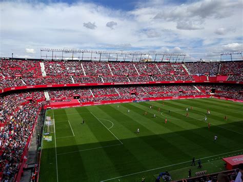 Estadio Ramón Sánchez-Pizjuán (La Bombonera de Nervión) – StadiumDB.com