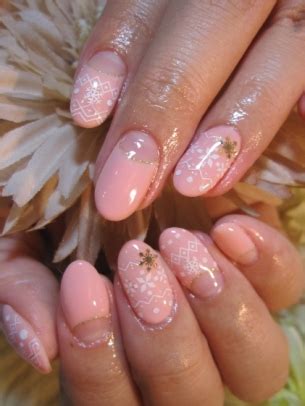 Urban Chic Nail Art Ideas|