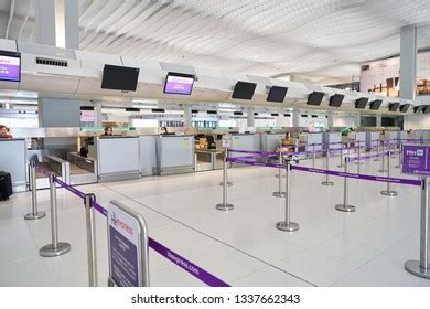 1,401 Hk express Images, Stock Photos & Vectors | Shutterstock