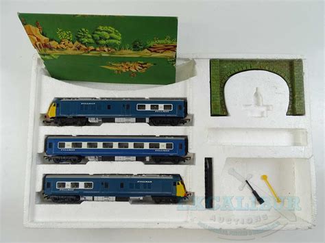 Lot 282 - A HORNBY OO gauge R538 'Blue Pullman' train