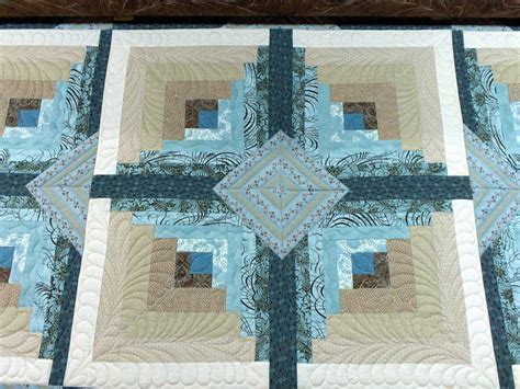 Traditional Log Cabin Quilt Block