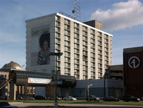 Sheraton Hotel - The Skyscraper Center