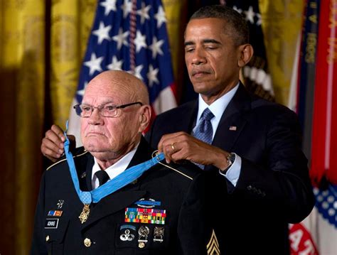 'Truly extraordinary': Medal of Honor awarded to 2 soldiers for actions in Vietnam