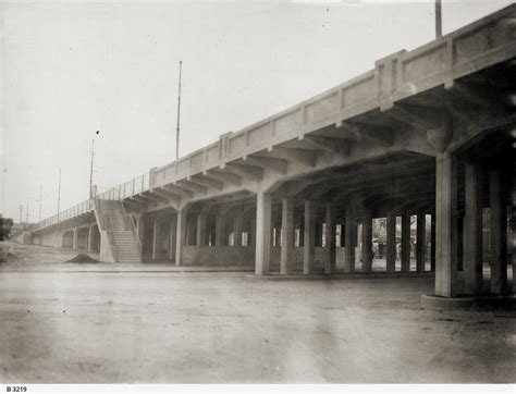 Bakewell Bridge, Mile End • Photograph • State Library of South Australia