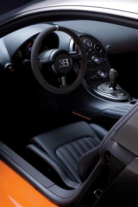 Cars World: Bugatti Veyron interior