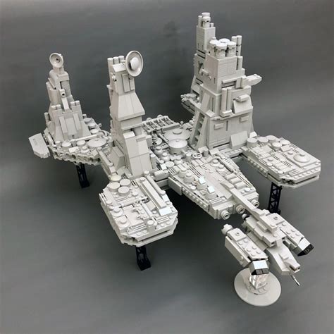 USCSS Nostromo and ore refinery from Alien built from 3500 LEGO pieces ...