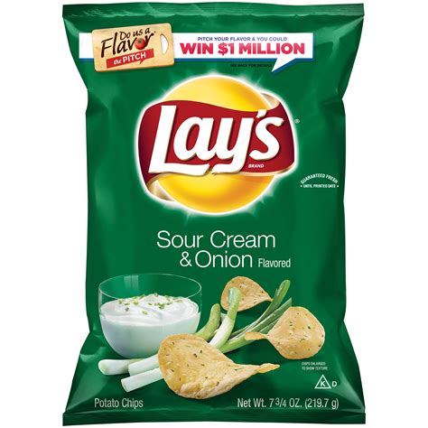 Lay's Potato Chips Sour Cream & Onion 7.75oz Bag | Garden Grocer