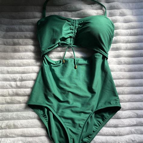 Green one piece swimsuit 💚 Size 1X but fire a M-L - Depop