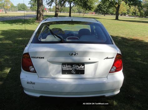 2005 Hyundai Accent Gls Hatchback 3 - Door 1. 6l