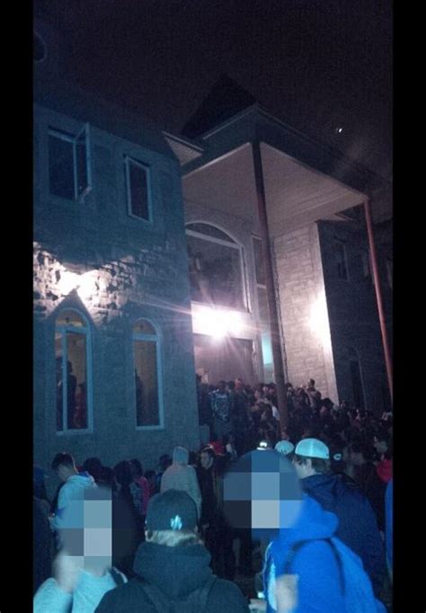 A 2,000 Person Mansion Party Gets Raided By The Police (15 pics)