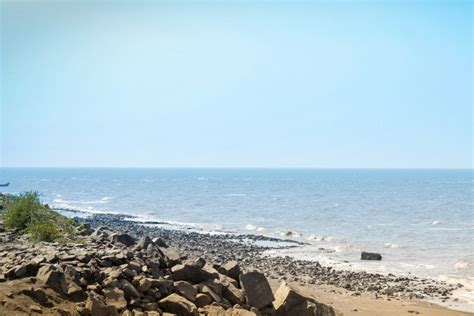 8 Best Beaches in Daman & Diu - Beach Resorts & Holiday Destinations