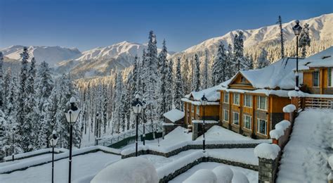 Kashmir in Winter: Top 5 Activities and Must-Visit Destinations