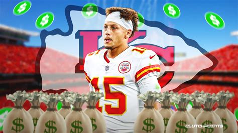 Chiefs: Patrick Mahomes puts Super Bowl rings over mega contract