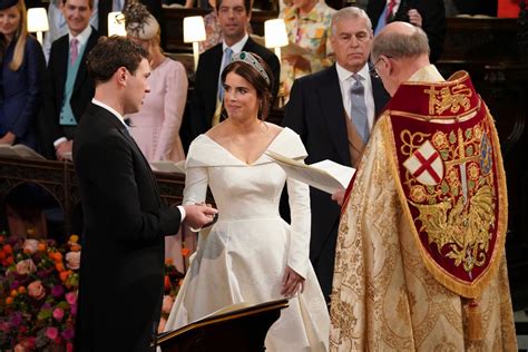 Princess Eugenie, granddaughter of Queen Elizabeth, marries in 2nd royal wedding of the year ...