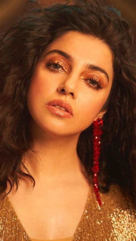 Divya Khosla Kumar | Web Stories | Manorama Online