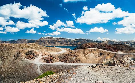 Santorini Hot Springs - Santorini Volcano & Hot Spring Tours | Thirea Suites