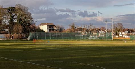 Winchmore Hill FC Facilities | Top quality football pitches in the centre of N21