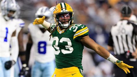 Aaron Jones stats vs. Cowboys: Packers RB continues dominance over Dallas with standout wild ...