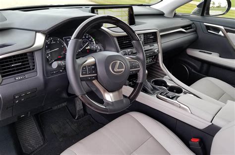 2019 Lexus RX 350L AWD Luxury Review | WUWM